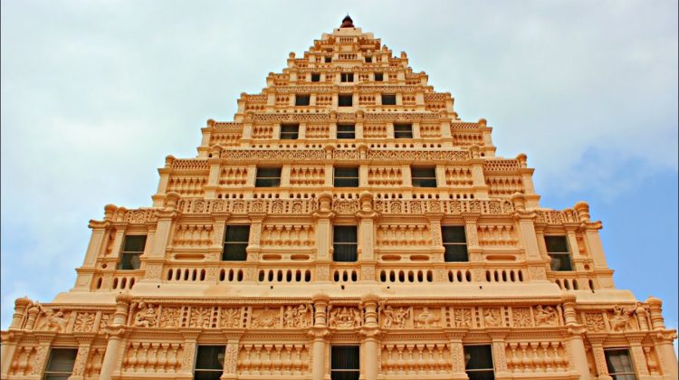 Thanjavur Palace, India – 2014 HD