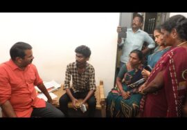 மணற் கொள்ளையர்களால் வெட்டிக் கொல்லப்பட்ட கிராம நிர்வாக அலுவலர்  குடும்பத்தினருக்கு சீமான் 