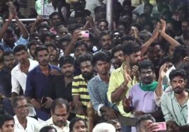 எங்கள் வீட்டில் உள்ள வாக்குகள் விற்பனைக்கு அல்ல! வாக்கு என் வலிமைமிக்க உரிமை!